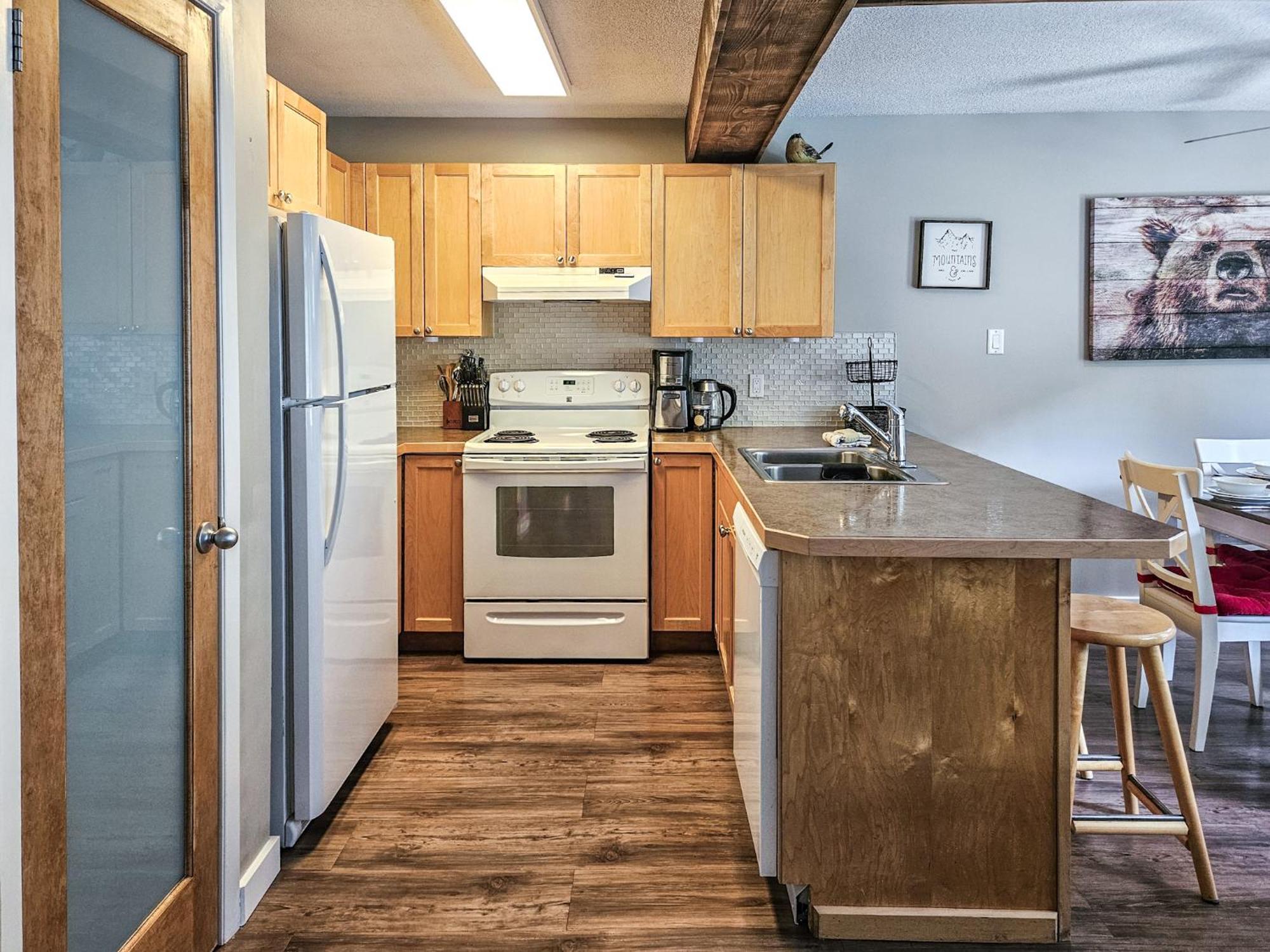 Horsethief Lodge By Stayin Panorama Bilik gambar