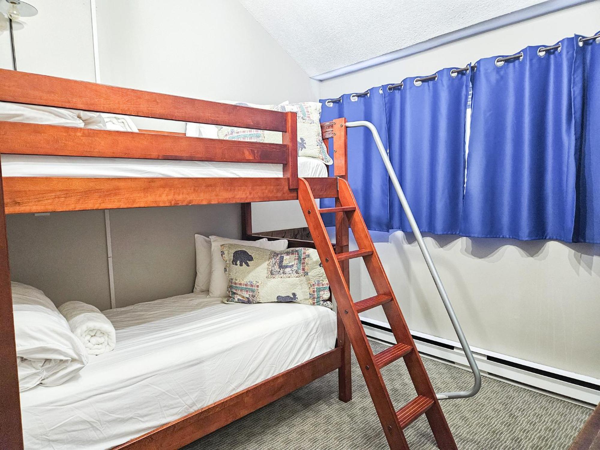 Horsethief Lodge By Stayin Panorama Bilik gambar