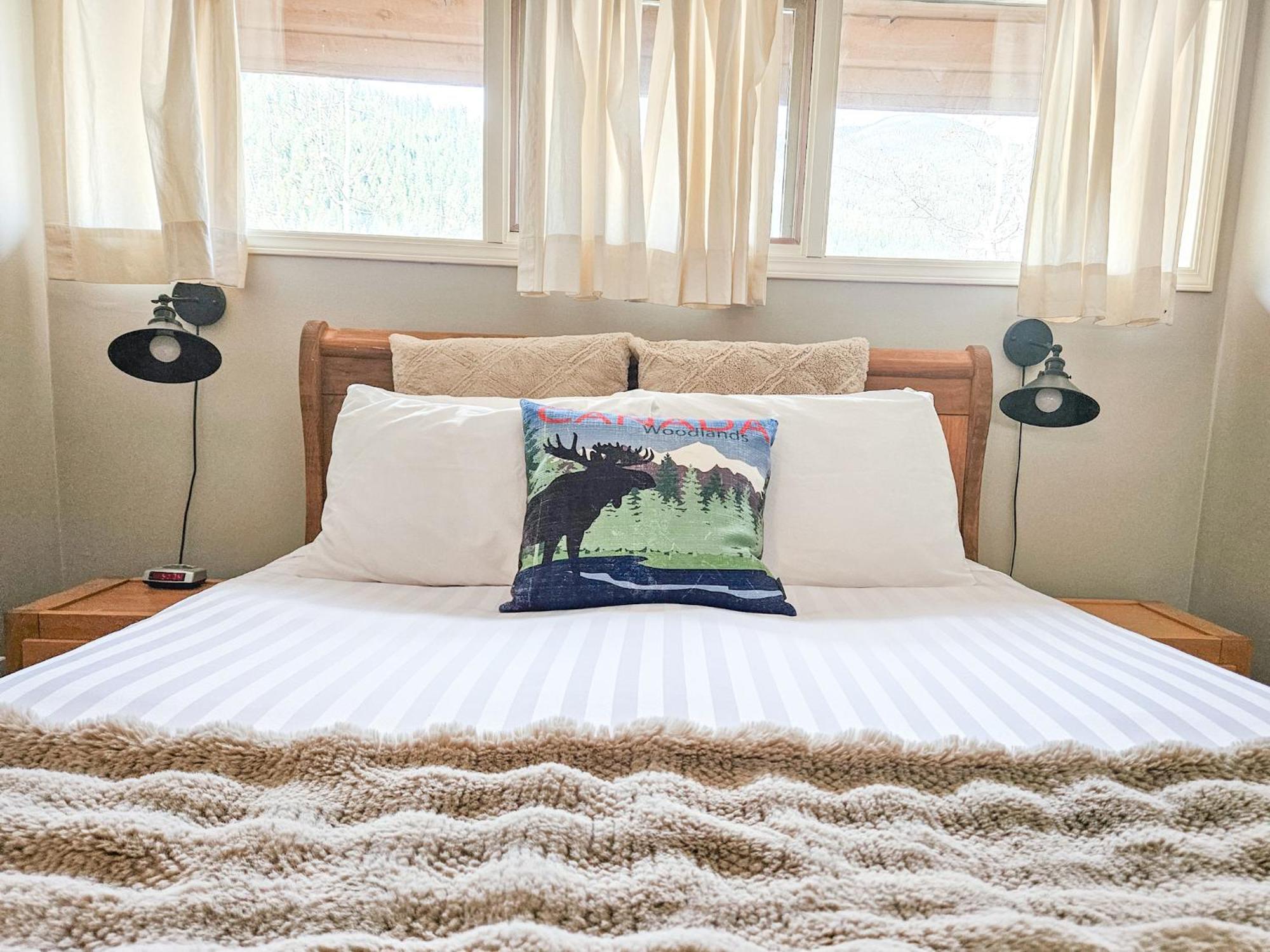 Horsethief Lodge By Stayin Panorama Bilik gambar