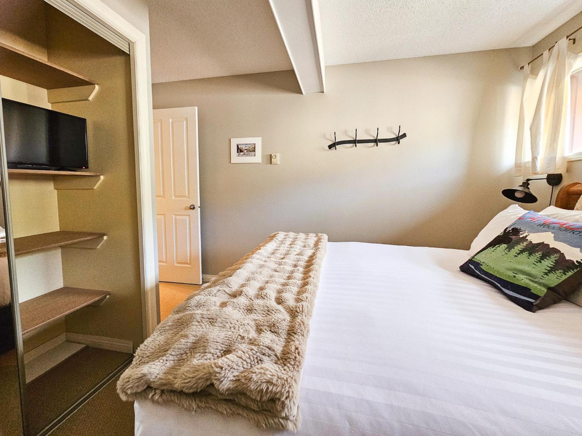 Horsethief Lodge By Stayin Panorama Bilik gambar