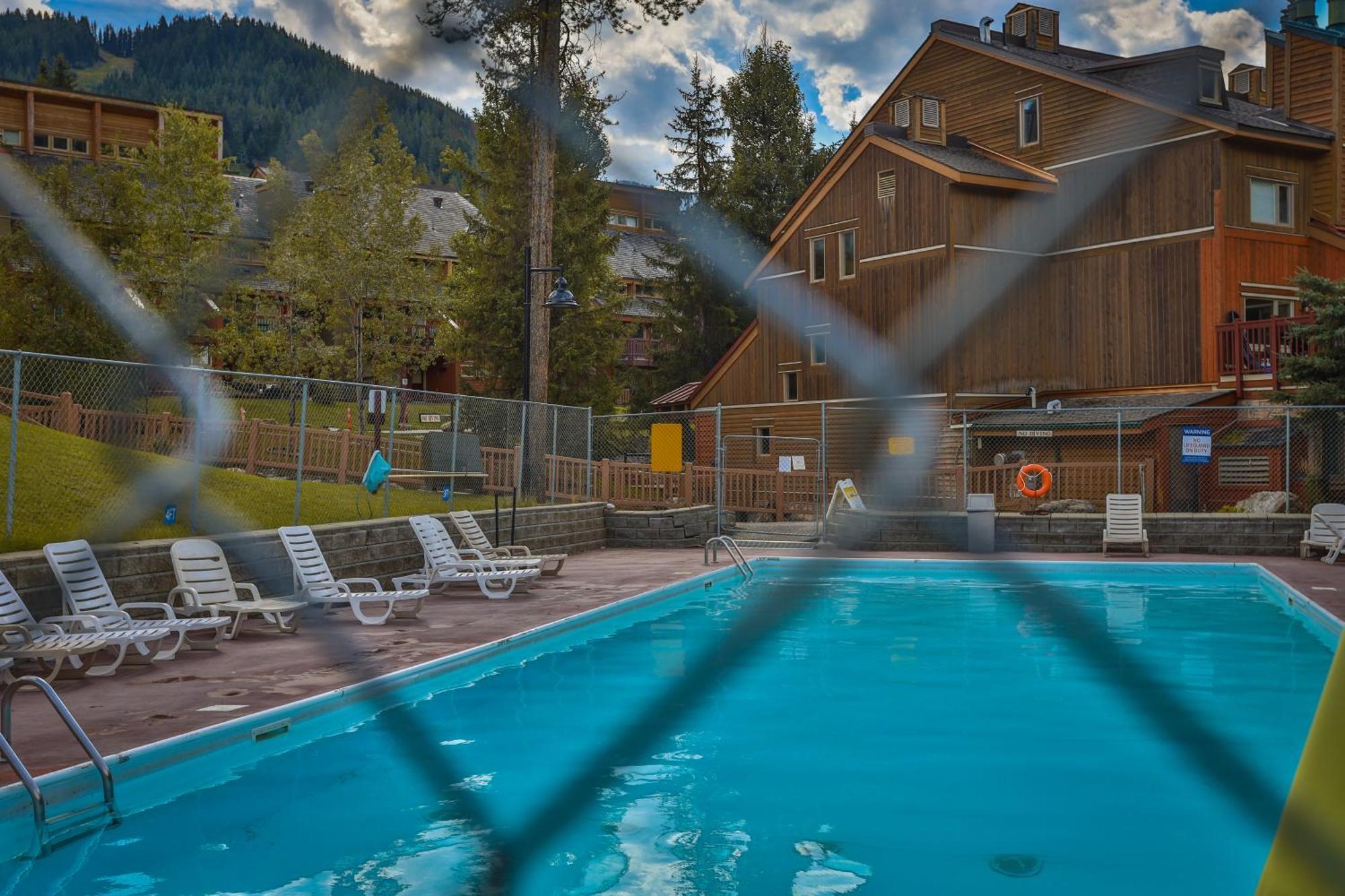 Horsethief Lodge By Stayin Panorama Luaran gambar