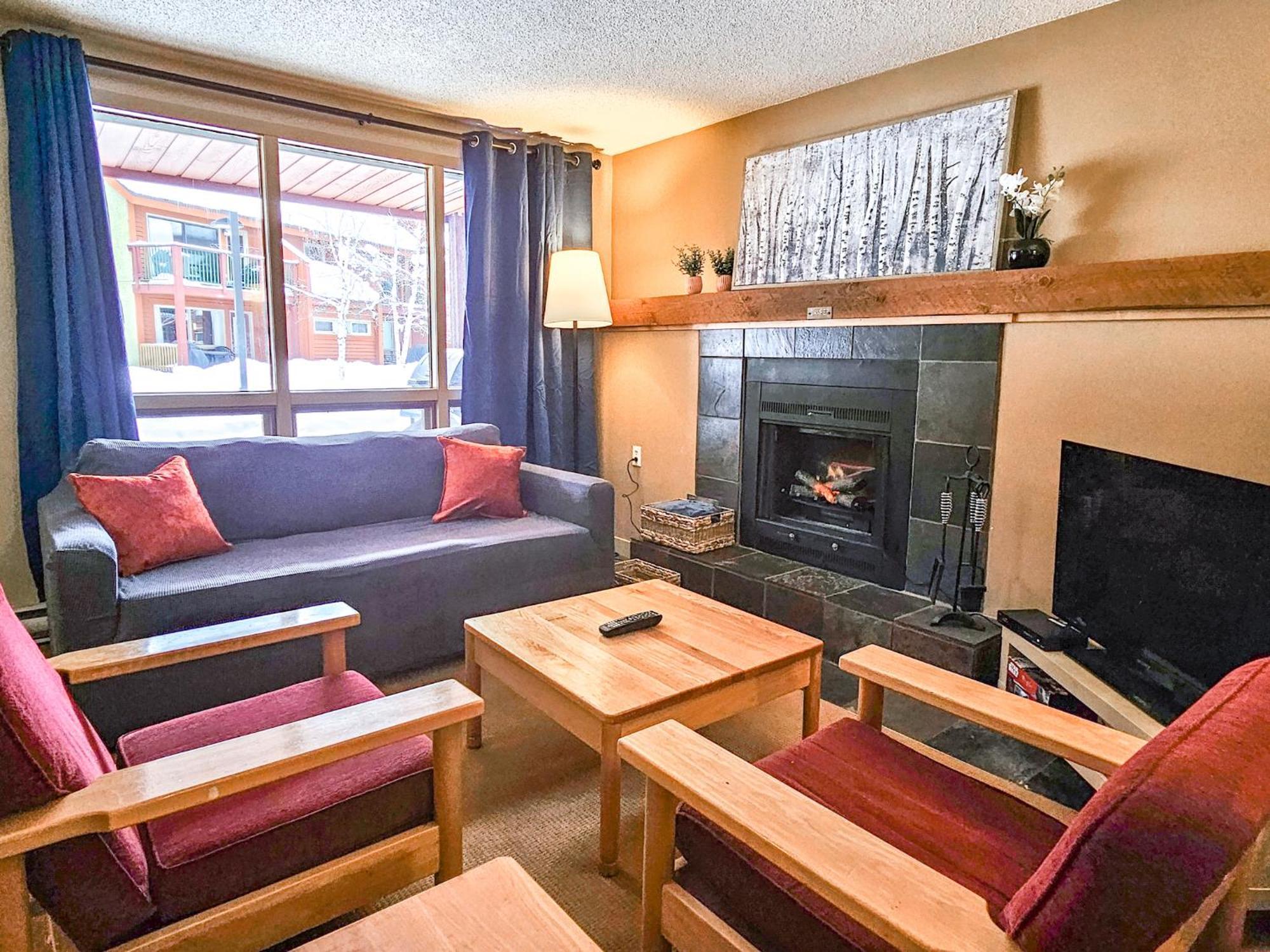 Horsethief Lodge By Stayin Panorama Bilik gambar
